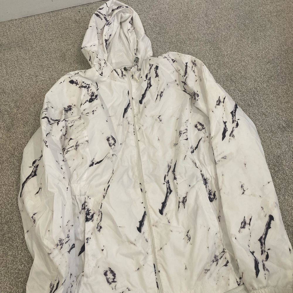 white marbled new balance windbreaker